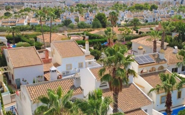 Perpardavimas - Vila - Orihuela Costa - Villamartín