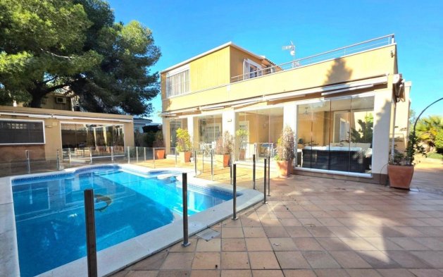 Perpardavimas - Vila - Orihuela Costa - Campoamor