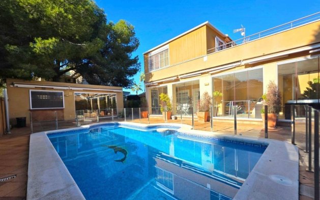 Perpardavimas - Vila - Orihuela Costa - Campoamor