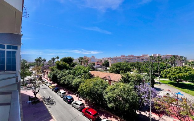 Perpardavimas - Butas - Torrevieja - El Acequión - Los Náufragos