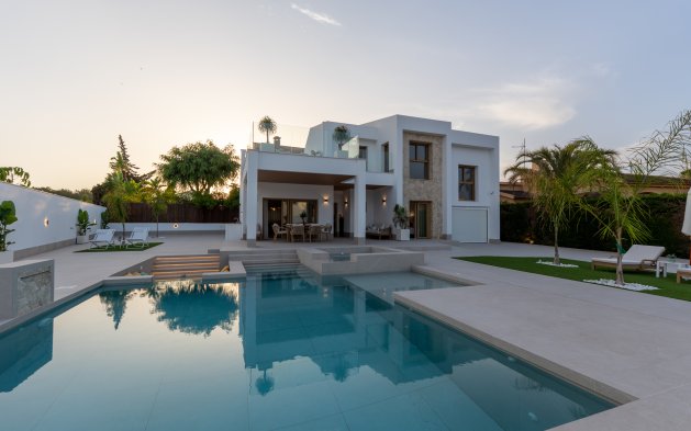 Obra nueva - Villa - Orihuela Costa