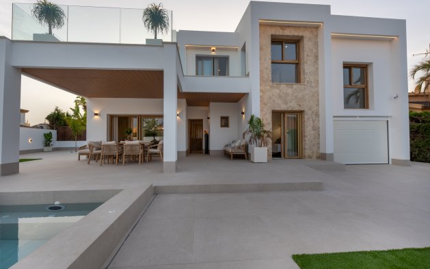 Obra nueva - Villa - Orihuela Costa