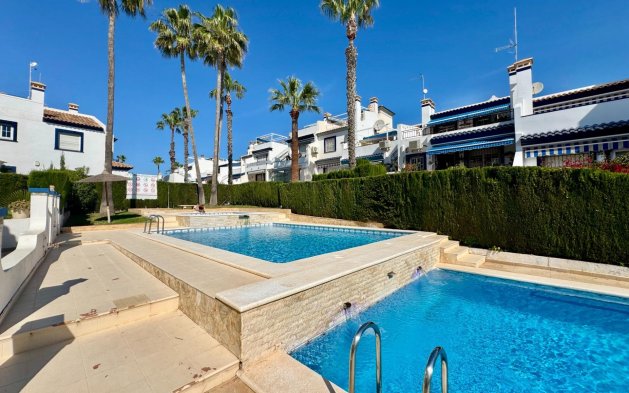 Perpardavimas - Bungalow - Orihuela Costa - Villamartín-Las Filipinas