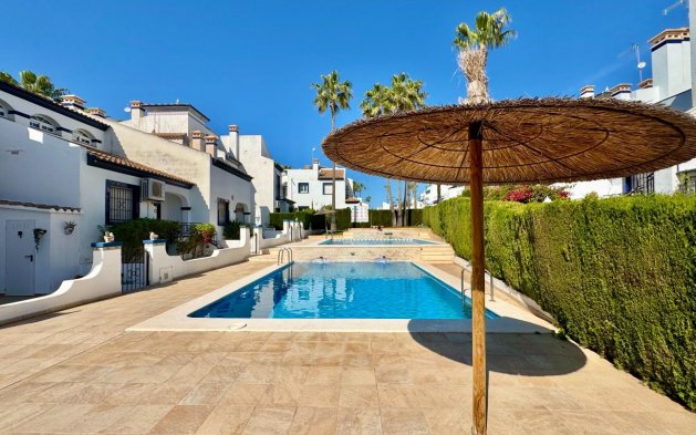 Perpardavimas - Bungalow - Orihuela Costa - Villamartín-Las Filipinas