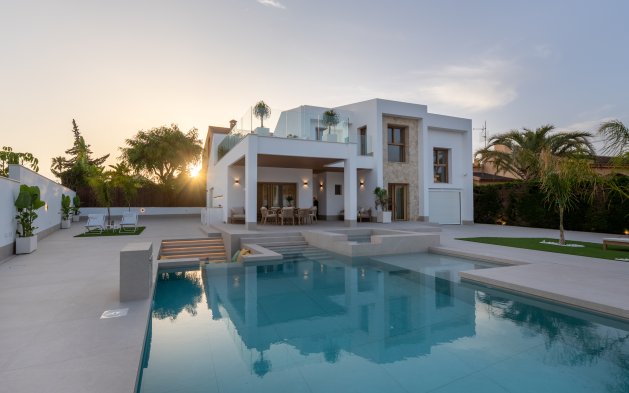 Obra nueva - Villa - Orihuela Costa