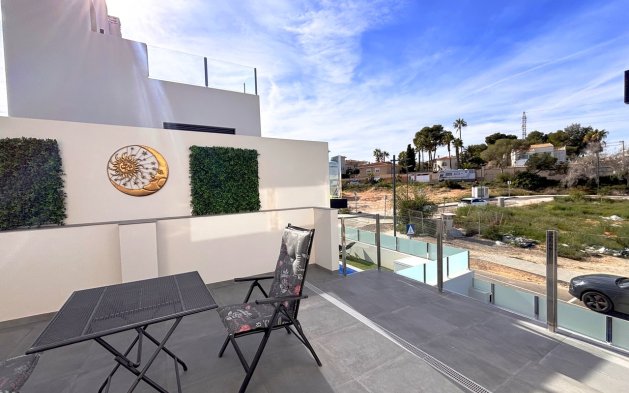 Perpardavimas - Vila - Orihuela Costa - Villamartín