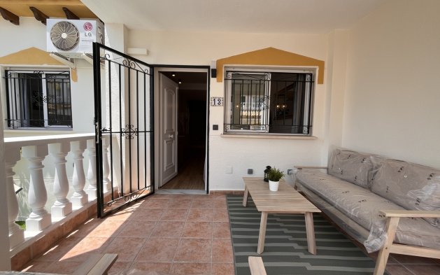 Perpardavimas - Dvipusis - Torrevieja - Los Balcones - Los Altos
