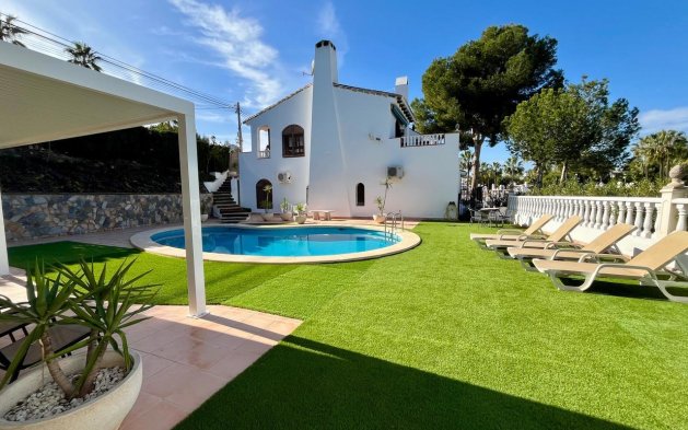 Perpardavimas - Vila - Orihuela Costa - Villamartín