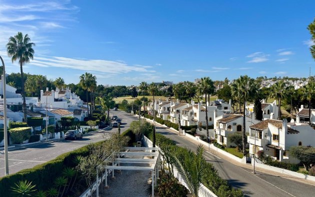 Perpardavimas - Vila - Orihuela Costa - Villamartín