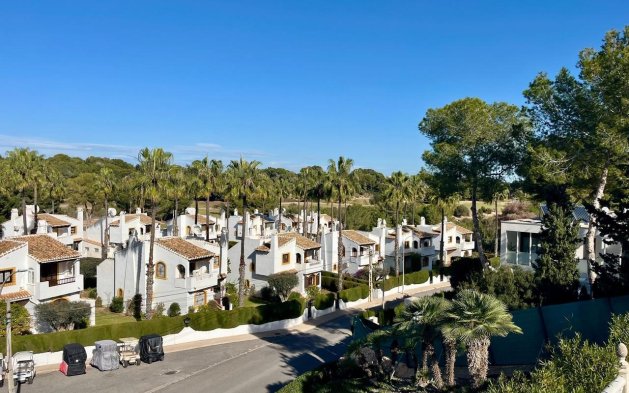 Perpardavimas - Vila - Orihuela Costa - Villamartín