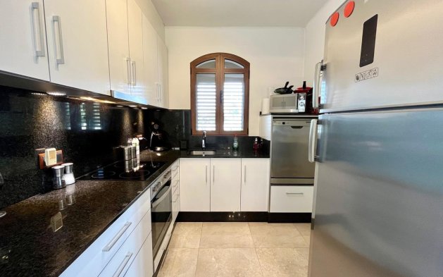 Perpardavimas - Vila - Orihuela Costa - Villamartín