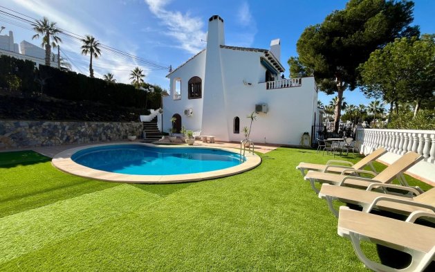 Perpardavimas - Vila - Orihuela Costa - Villamartín