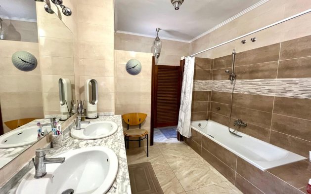 Perpardavimas - Vila - Orihuela Costa - Villamartín
