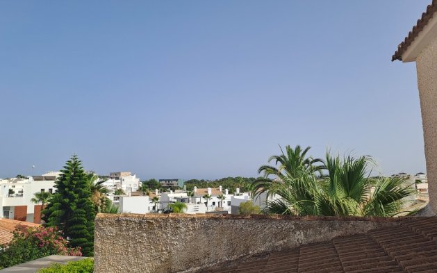 Perpardavimas - Vila - Orihuela Costa - Villamartín
