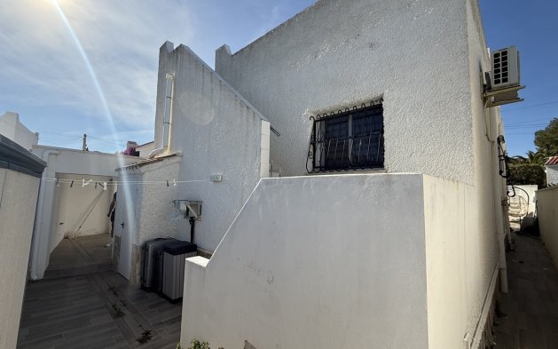 Perpardavimas - Vila - Orihuela Costa - Villamartín