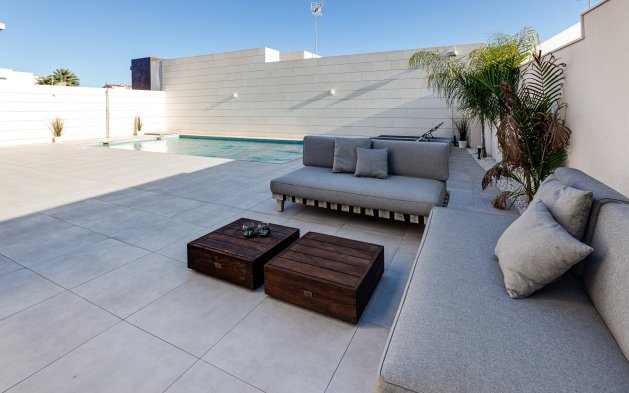 Obra nueva - Villa - Pilar de la Horadada