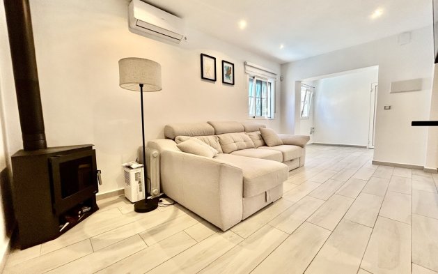 Begagnad - Villa - Orihuela Costa - Villamartín