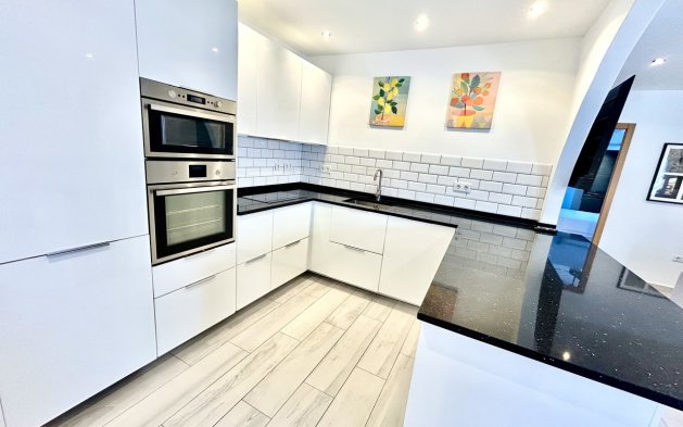 Begagnad - Villa - Orihuela Costa - Villamartín