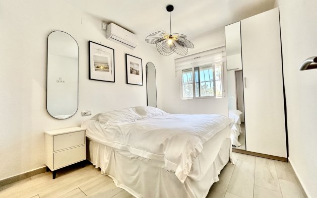 Begagnad - Villa - Orihuela Costa - Villamartín