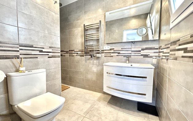 Begagnad - Villa - Orihuela Costa - Villamartín
