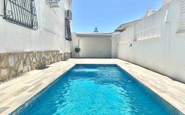 Begagnad - Villa - Orihuela Costa - Villamartín