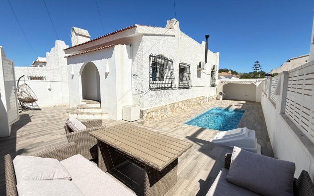 Begagnad - Villa - Orihuela Costa - Villamartín
