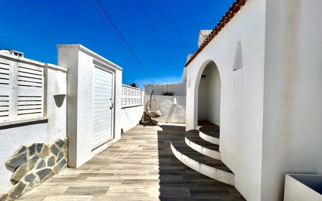 Begagnad - Villa - Orihuela Costa - Villamartín