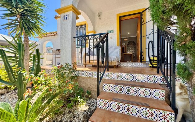 Resale - Villa - Orihuela Costa - Los Balcones - Los Altos 