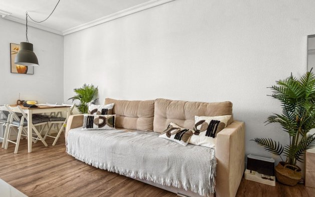 Resale - Apartment / flat - Torrevieja