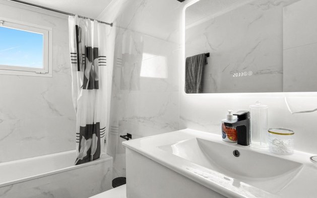 Resale - Apartment / flat - Torrevieja