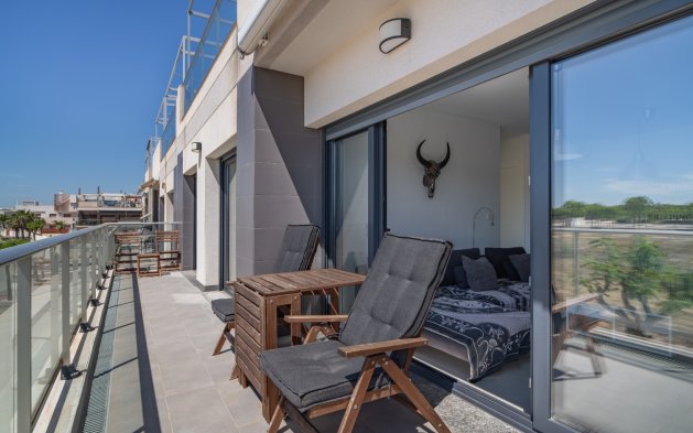 Resale - Bungalow - Pilar de la Horadada - Mil Palmeras