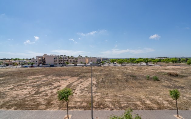 Resale - Bungalow - Pilar de la Horadada - Mil Palmeras