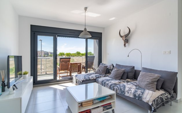Resale - Bungalow - Pilar de la Horadada - Mil Palmeras