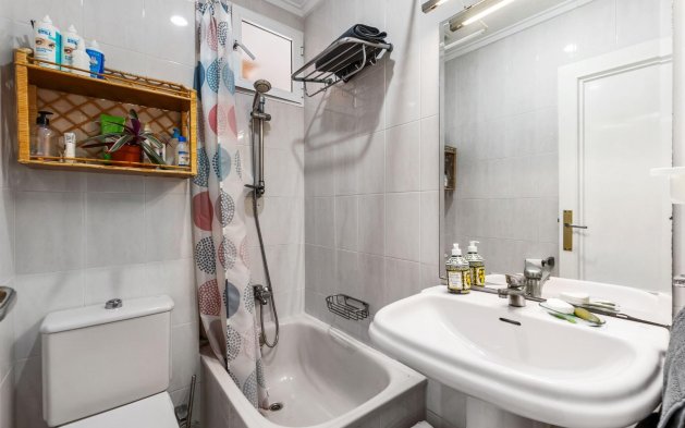 Resale - Apartment / flat - Torrevieja - Centro - Muelle Pesquero
