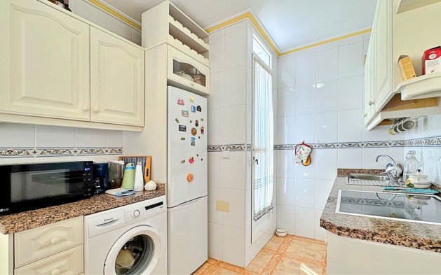 Resale - Apartment / flat - Orihuela Costa - La Zenia