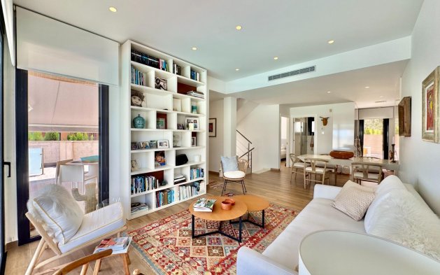 Resale - Villa - San Miguel de Salinas - Bellavista