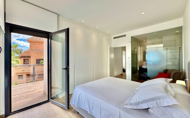 Resale - Villa - San Miguel de Salinas - Bellavista