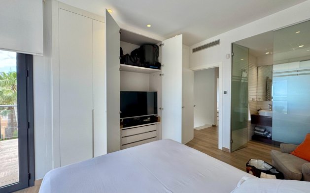Resale - Villa - San Miguel de Salinas - Bellavista