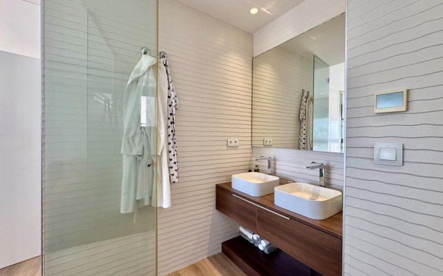 Resale - Villa - San Miguel de Salinas - Bellavista