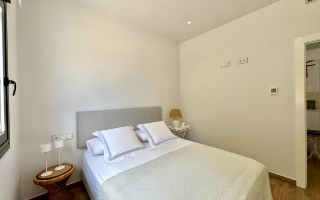 Resale - Villa - San Miguel de Salinas - Bellavista