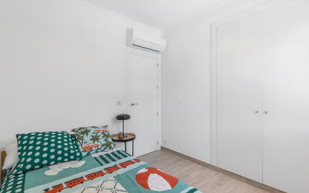 Resale - Villa - Orihuela Costa - Punta Prima