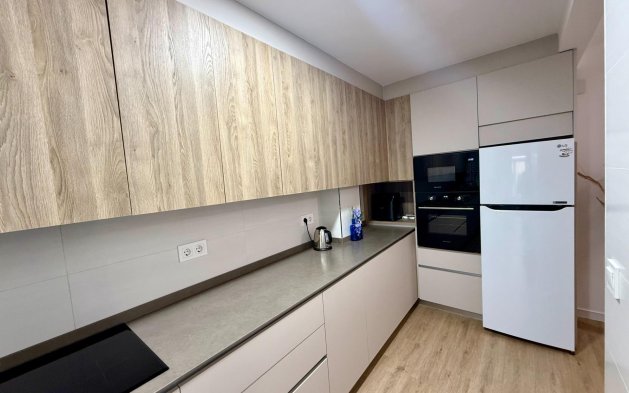 Resale - Apartment / flat - Torrevieja - Centro