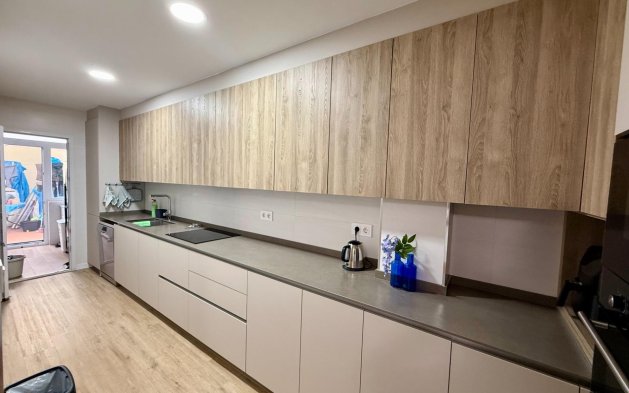 Resale - Apartment / flat - Torrevieja - Centro