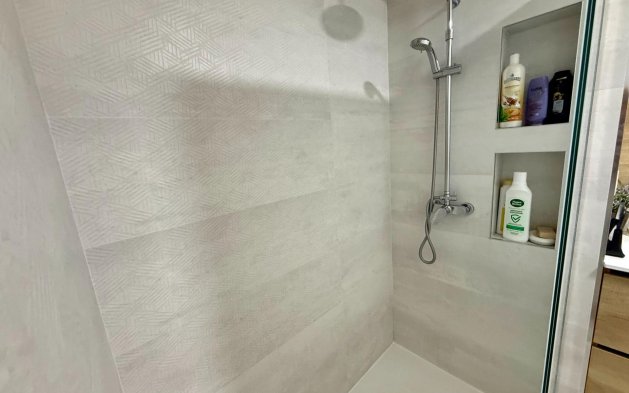 Resale - Apartment / flat - Torrevieja - Centro