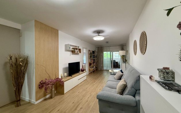 Resale - Apartment / flat - Torrevieja - Centro