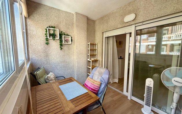 Resale - Apartment / flat - Torrevieja - Centro