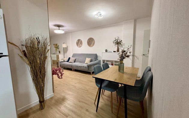 Resale - Apartment / flat - Torrevieja - Centro