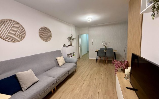 Resale - Apartment / flat - Torrevieja - Centro