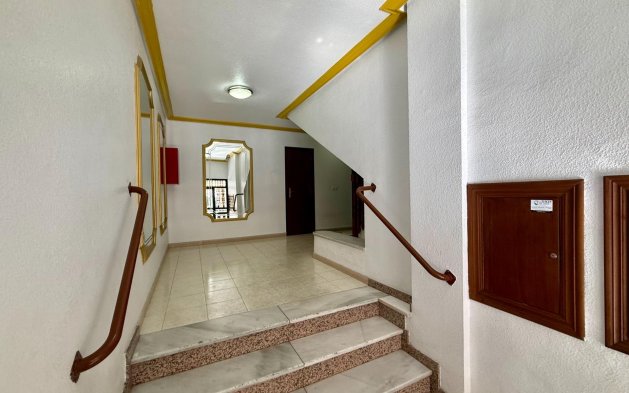 Resale - Apartment / flat - Torrevieja - Centro