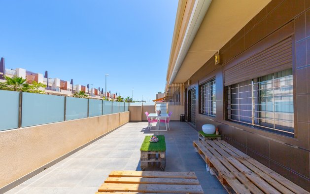 Resale - Apartment / flat - Pilar de la Horadada - Torre de la Horadada
